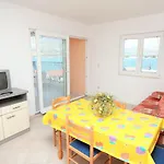 Appartamento By The Sea Mastrinka, Ciovo - 4836 Traù