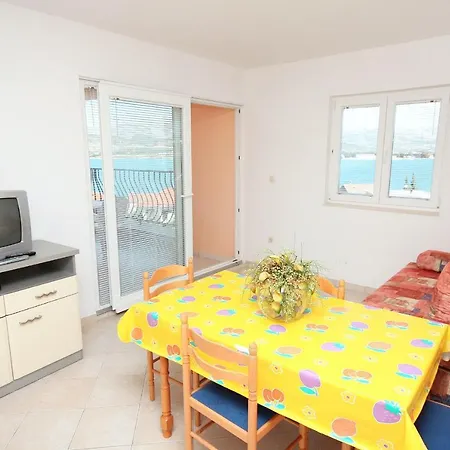 Appartement By The Sea Mastrinka, Ciovo - 4836 Trogir